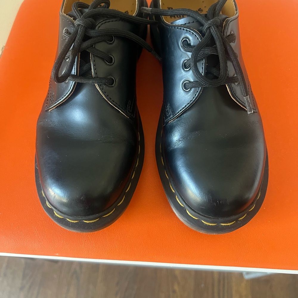 Dr. Martens Black Leather Oxfords 1641 - Picture 5 of 7